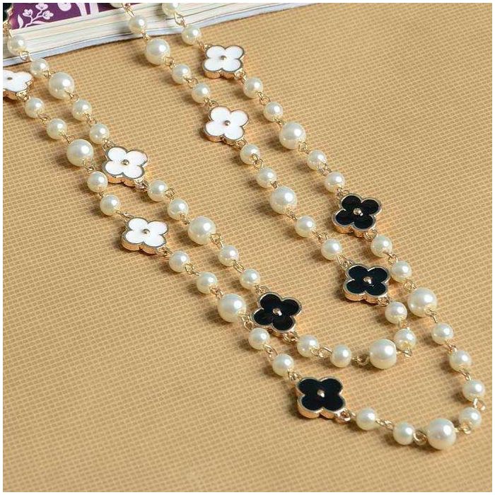Pearl & Petal Long Necklace