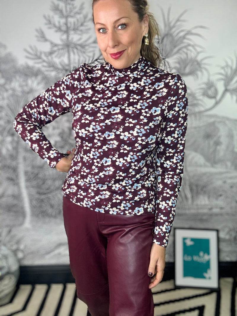 Rolinde Long Sleeve Top in Aubergine Floral