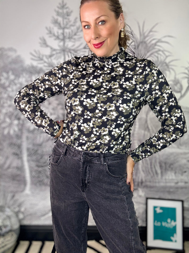 Rolinde Long Sleeve Top in Floral Khaki