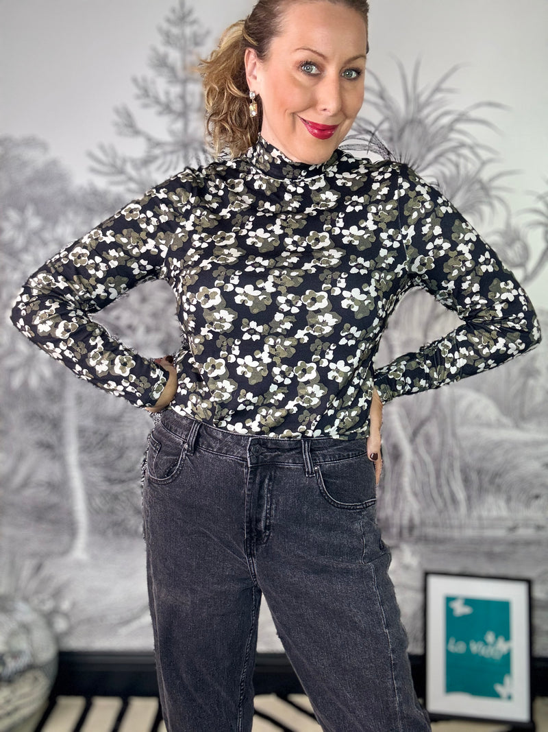 Rolinde Long Sleeve Top in Floral Khaki