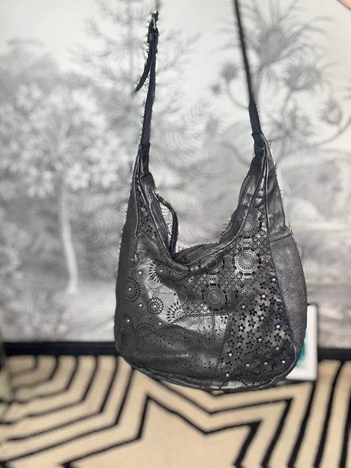 Lisbon Handmade Patterned Detailed Luxury Leather Bag In Black