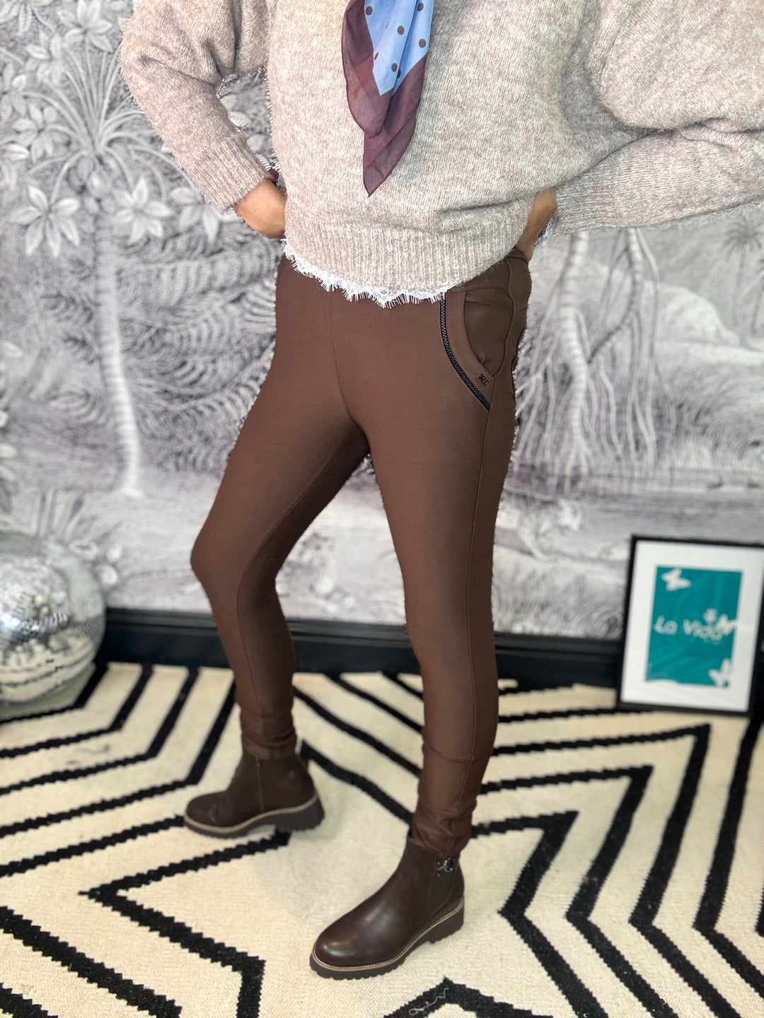 Nicola Neoprene Leggings in Brown