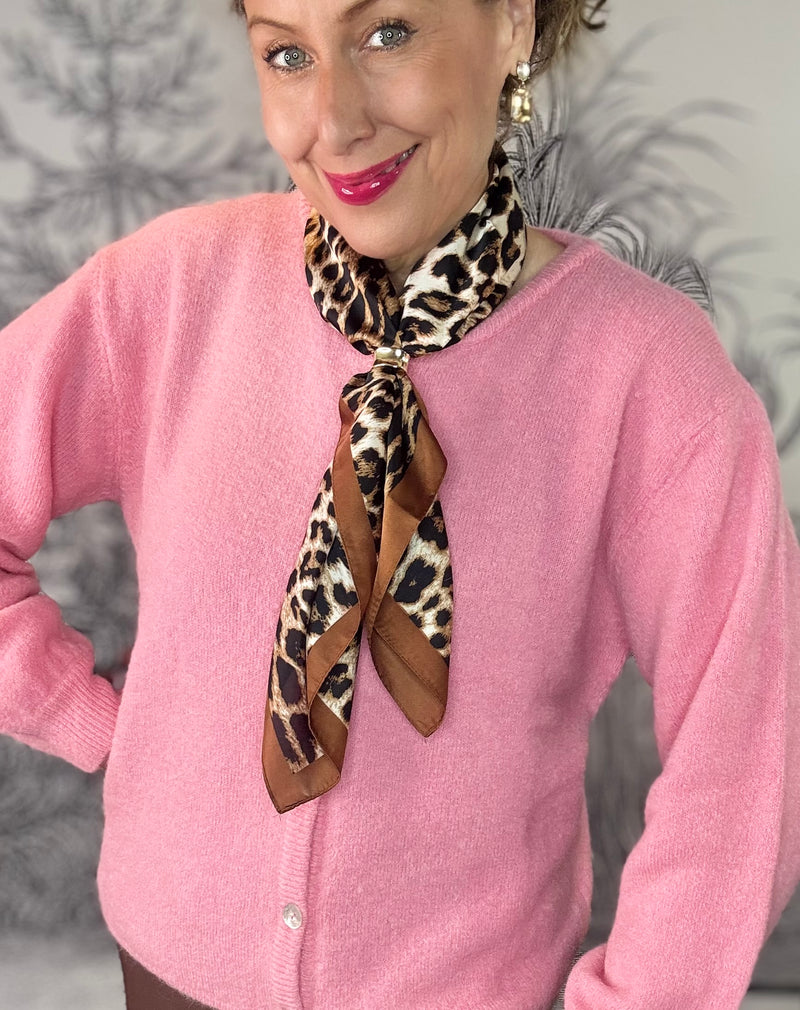 Nira Mini Leo Scarf with Gold Ring