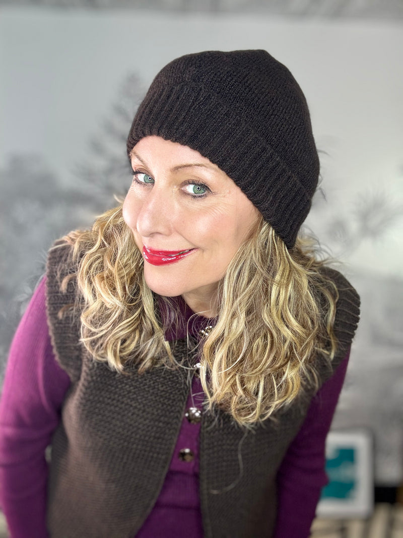 Fanny Beanie Hat in Chocolate Brown