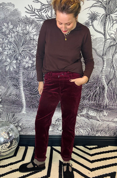 Tessy Velvet Jeans in Ruby