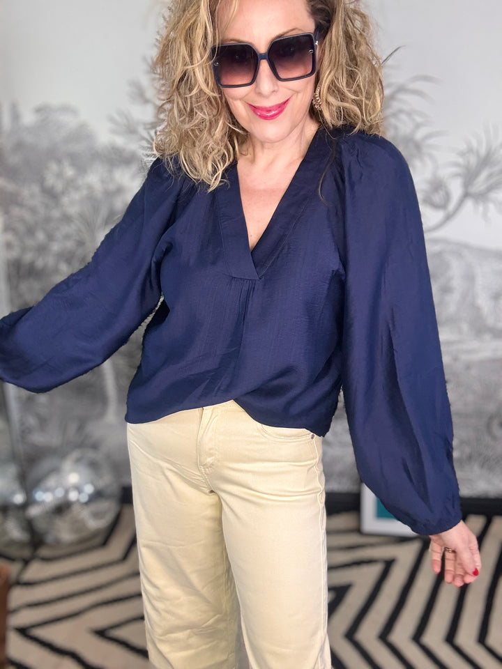 Luisa Raglan Blouse In Navy