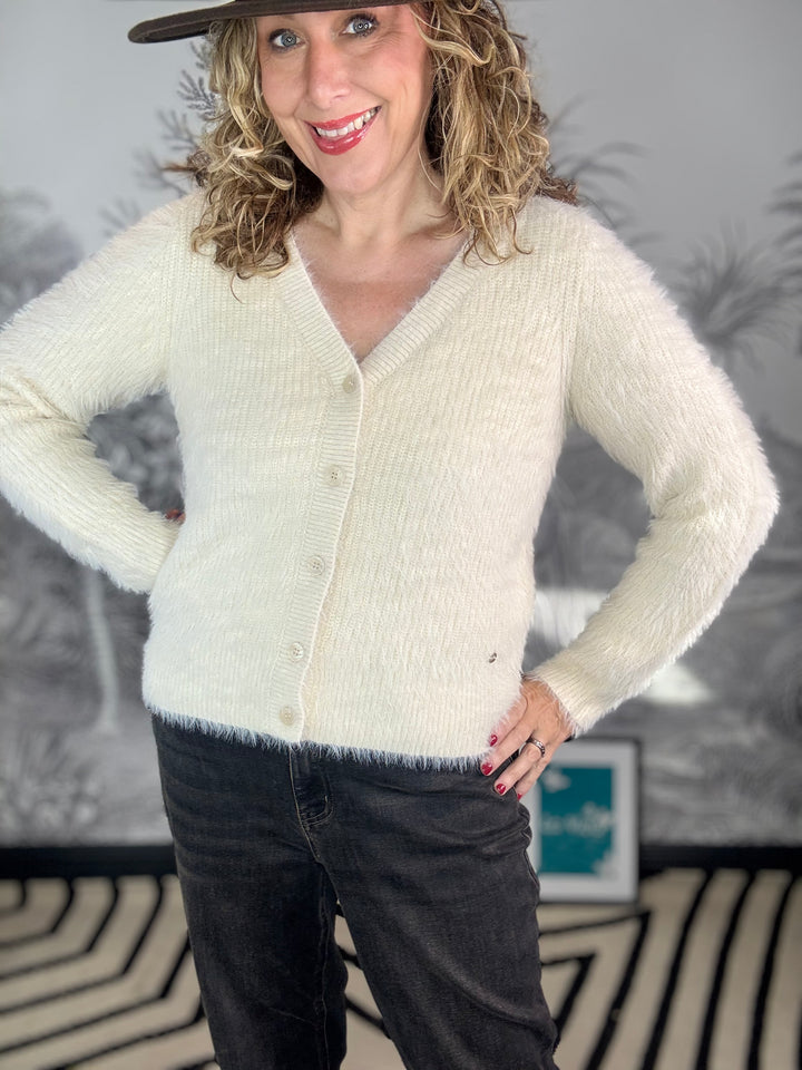 Cardigan fuzzy in Cream