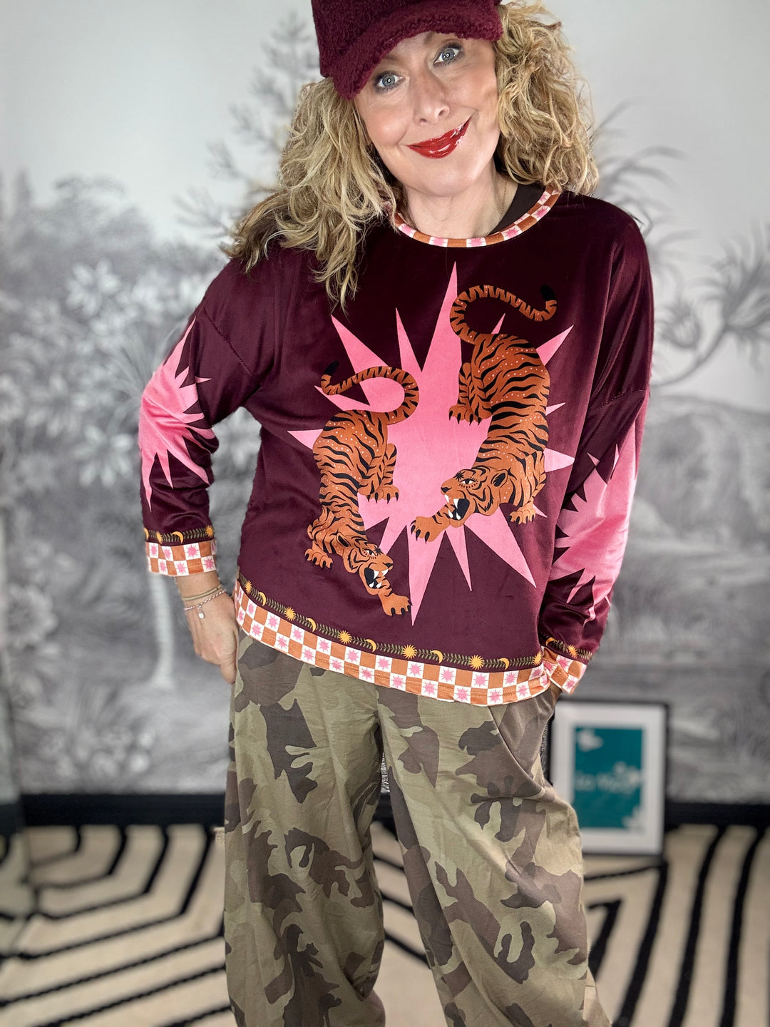 Tigre Velvet touch tiger print top
