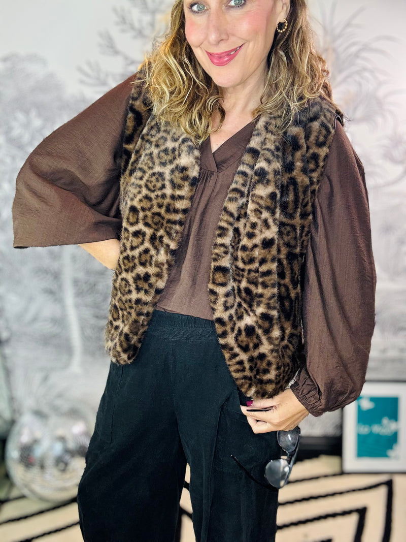 Shanti Super Soft Plush Leo Gilet
