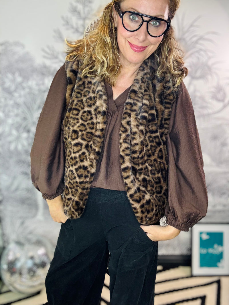 Shanti Super Soft Plush Leo Gilet