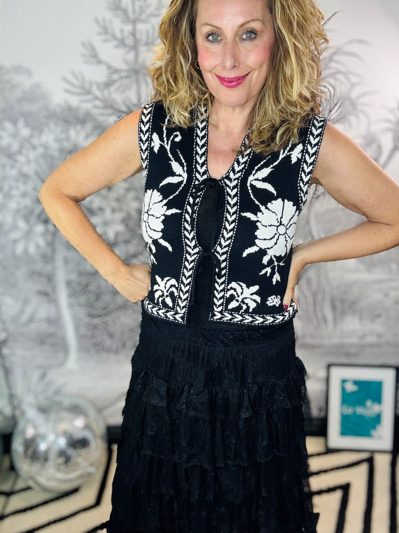 Juno Monochrome Jacquard Knit Gilet