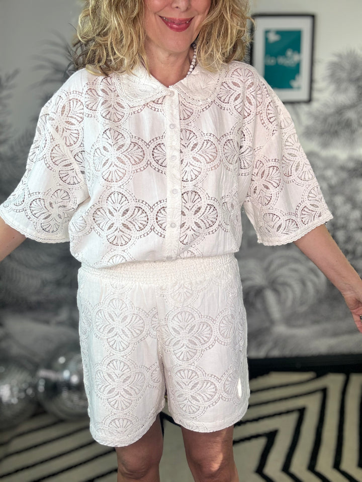 Milos Lace Shorts in Off-White