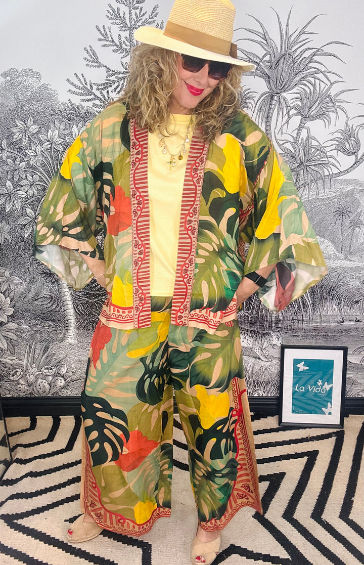 Kimono Jacket in Exotic Leaves in Green