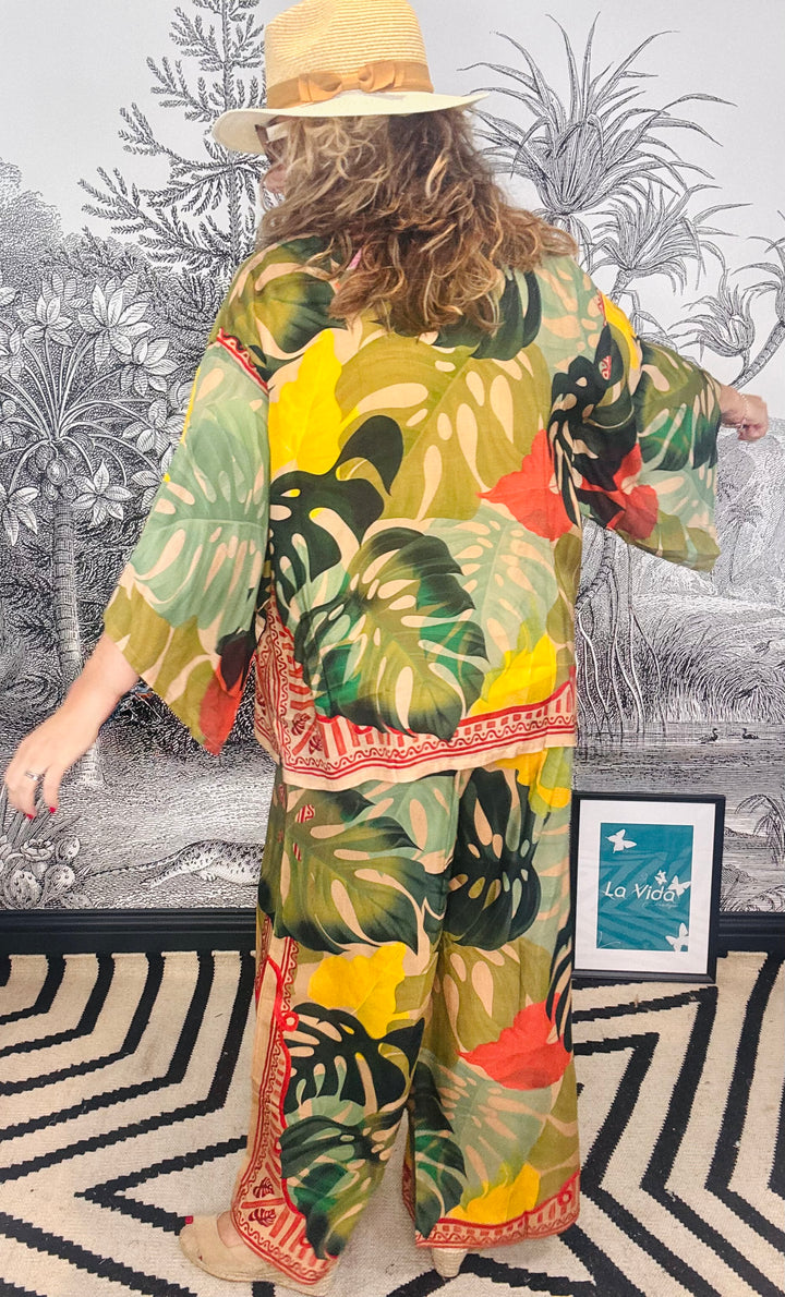 Kimono Jacket in Exotic Leaves in Green