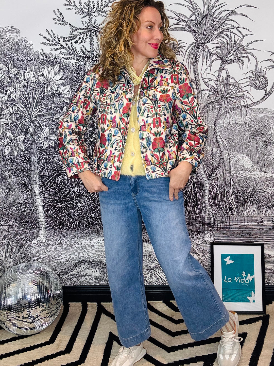 Conny Pressed Crease Midstone in leg26