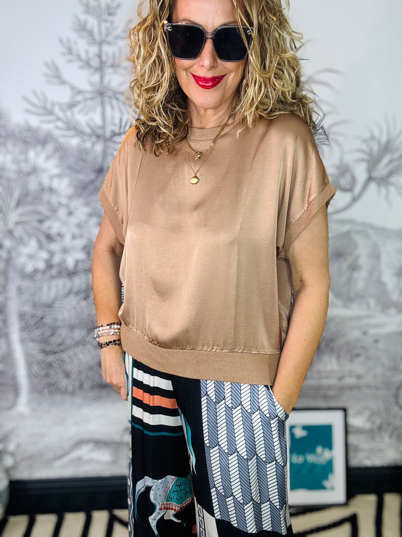 Yara Loose Fit Top with Ribbed Hem