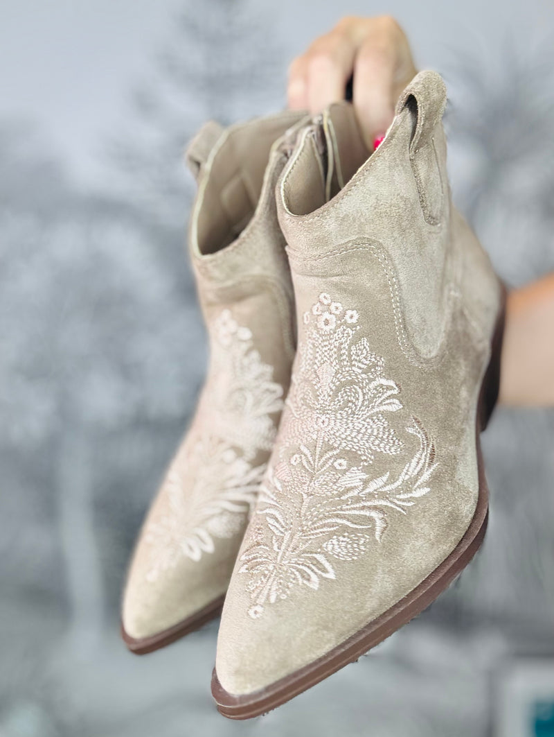 Carter Embroidered Ankle Cowboy Boots