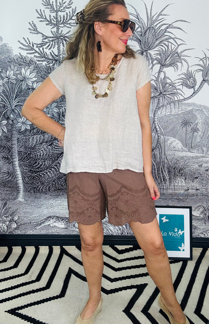 Agneta lace shorts in Espresso