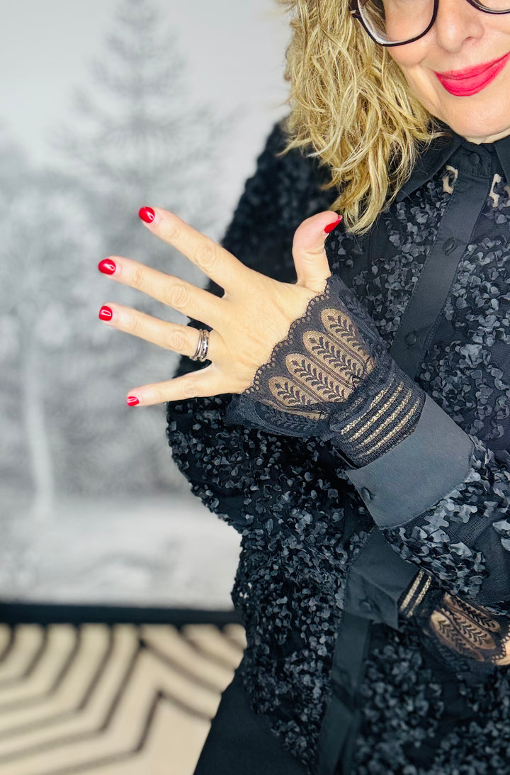 Reeva lace cuffs