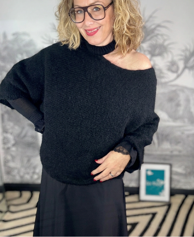 Carrie Cut out soft Knit Jumper