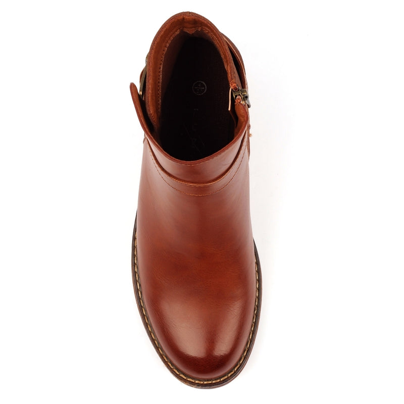 Demure Tan Brown Buckle Boots