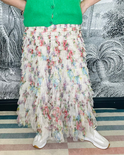 Carrie's Tulle Midi Skirt in Pretty Floral