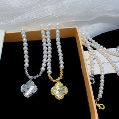Pearl & Clover Pendant Necklace