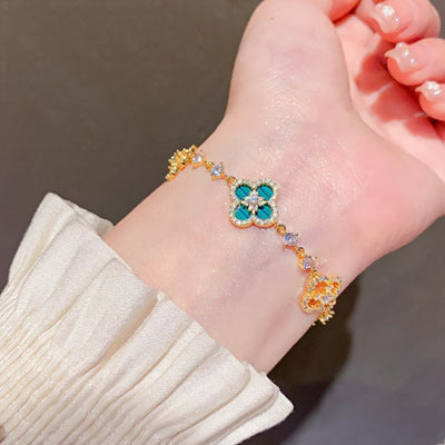 Delicate Petals Sparkle Bracelet
