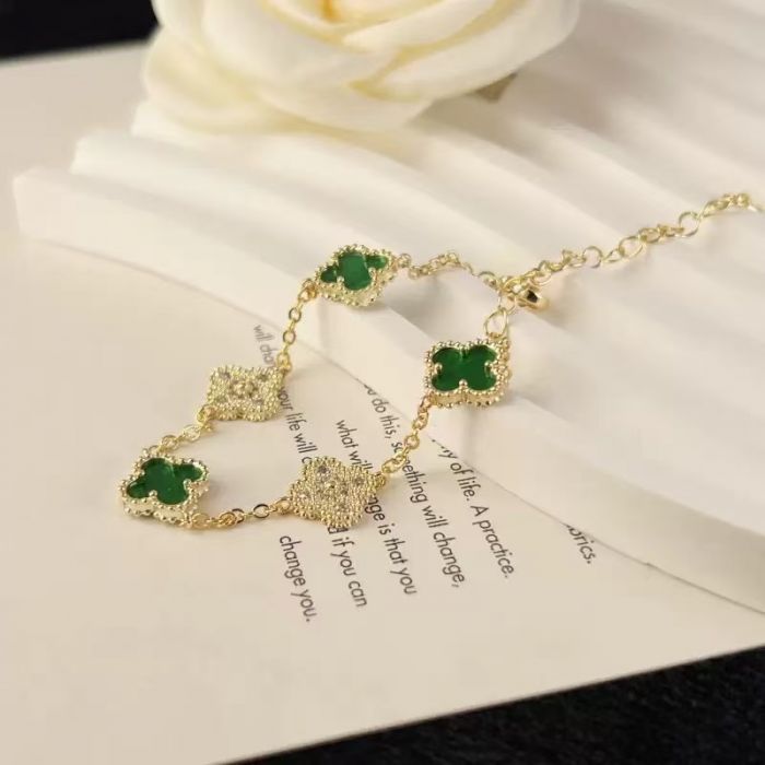 Four Petal Chain Bracelet in Green & Gold
