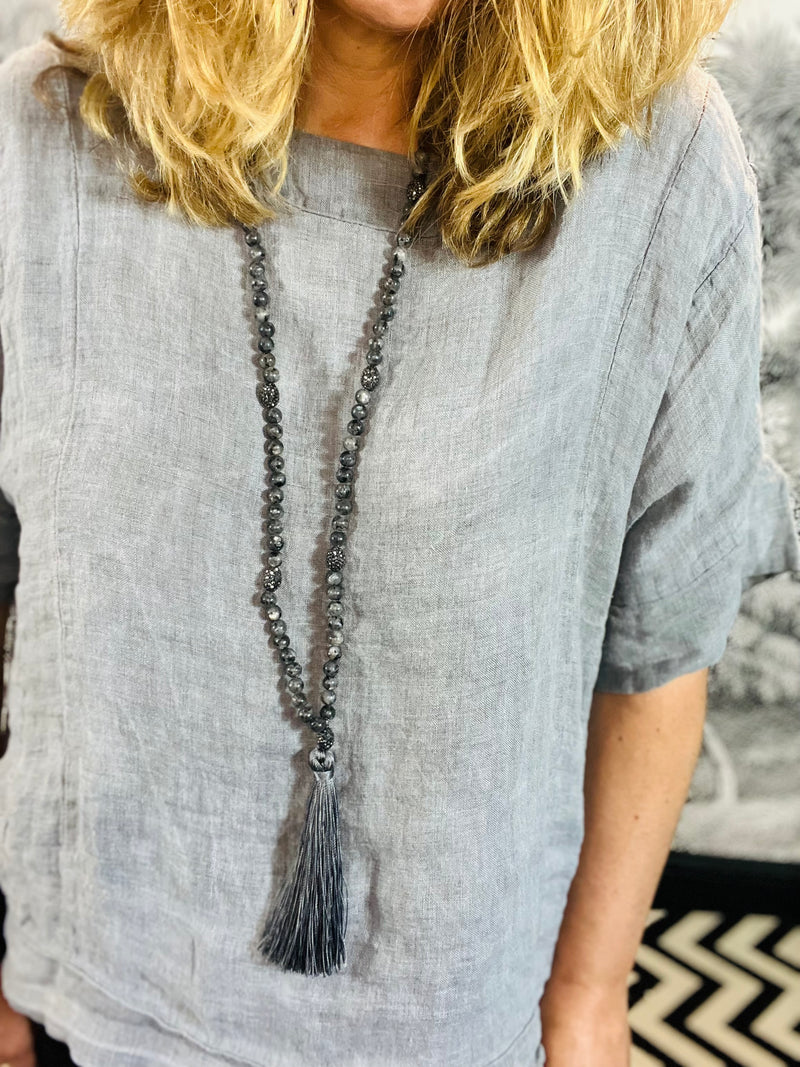 Samba Howlite grey tassel necklace with crystals